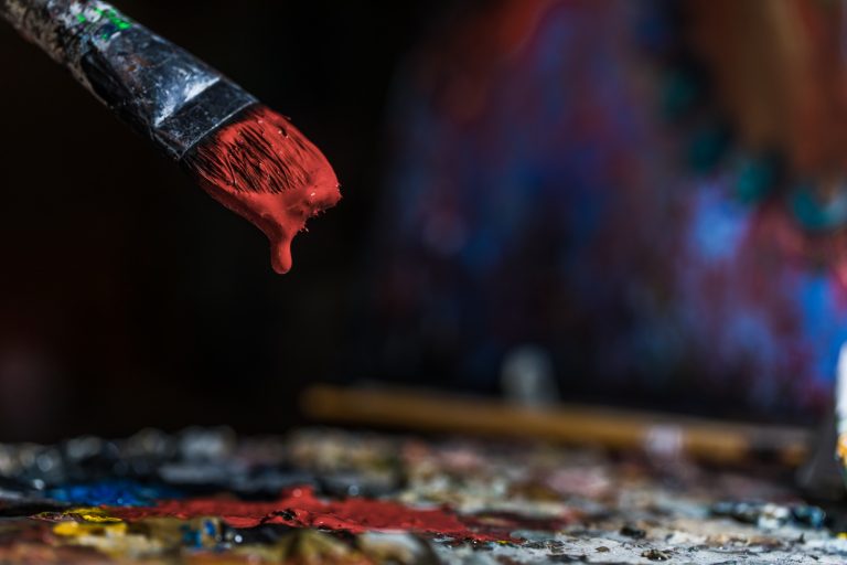 ماذا نقرأ ونشاهد ونسمع؟ دليل لاكتشاف الفن والثقافة التي تثري حياتنا